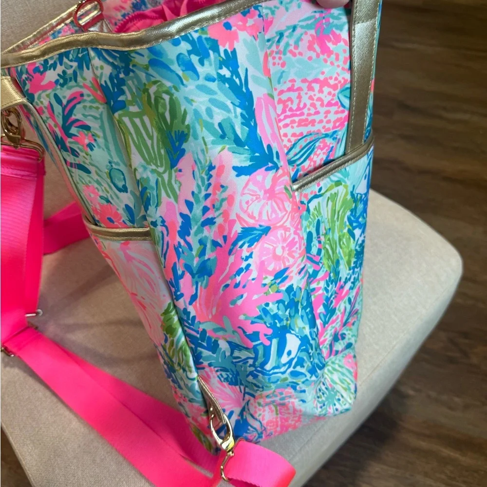 Lilly Pulitzer Vibrant Blue and Pink Tote Backpack - Picture 9 of 9
